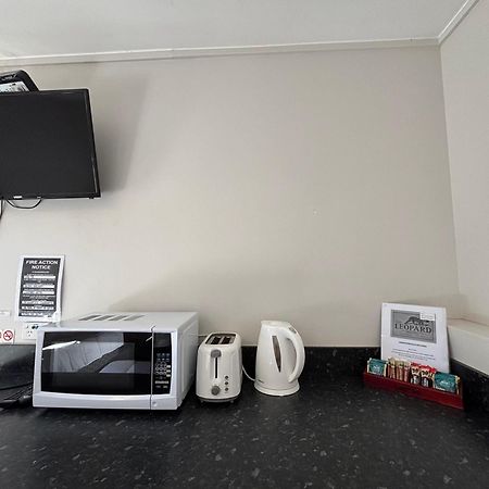 Leopard Hotel Waipukurau エクステリア 写真